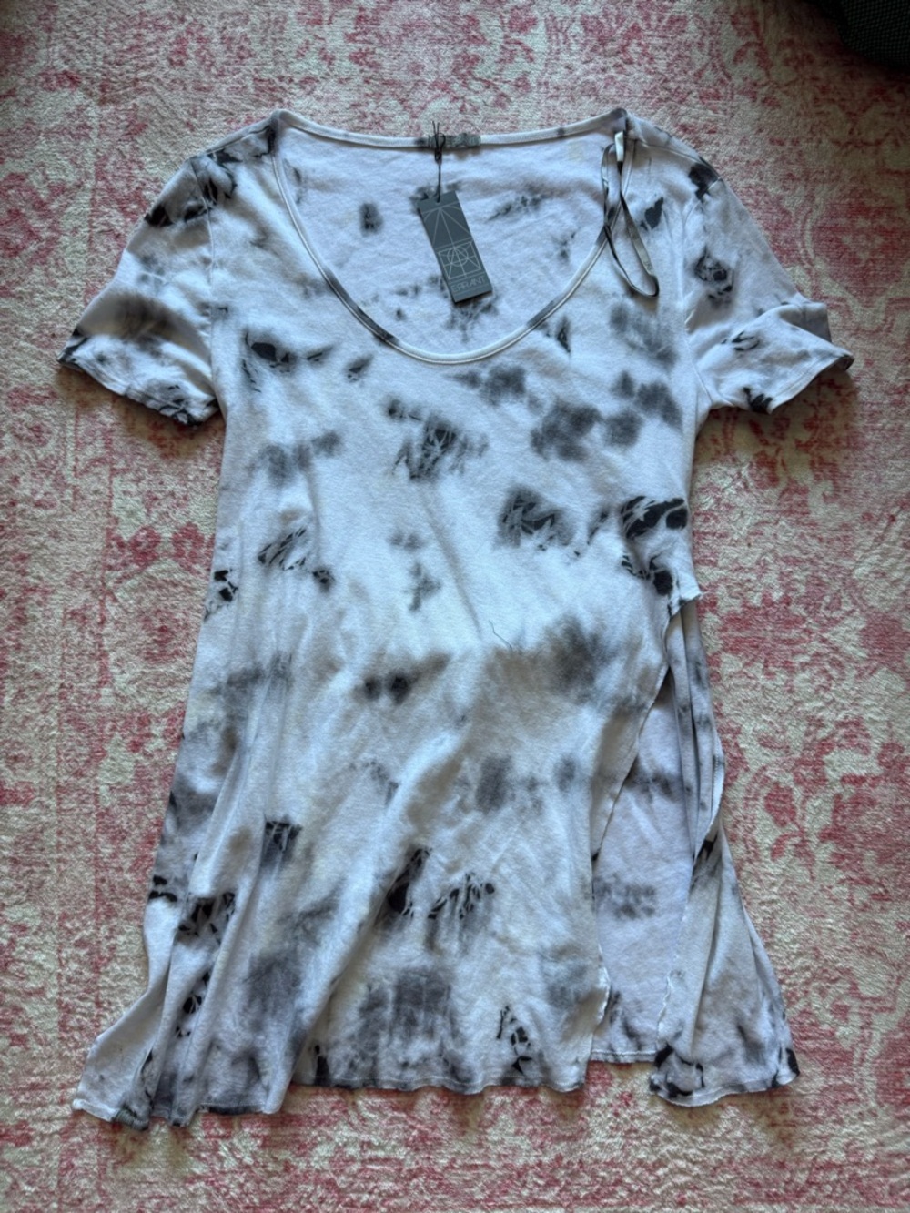 Tie-Dye Scoop Neck Short Sleeve Top - Black & White